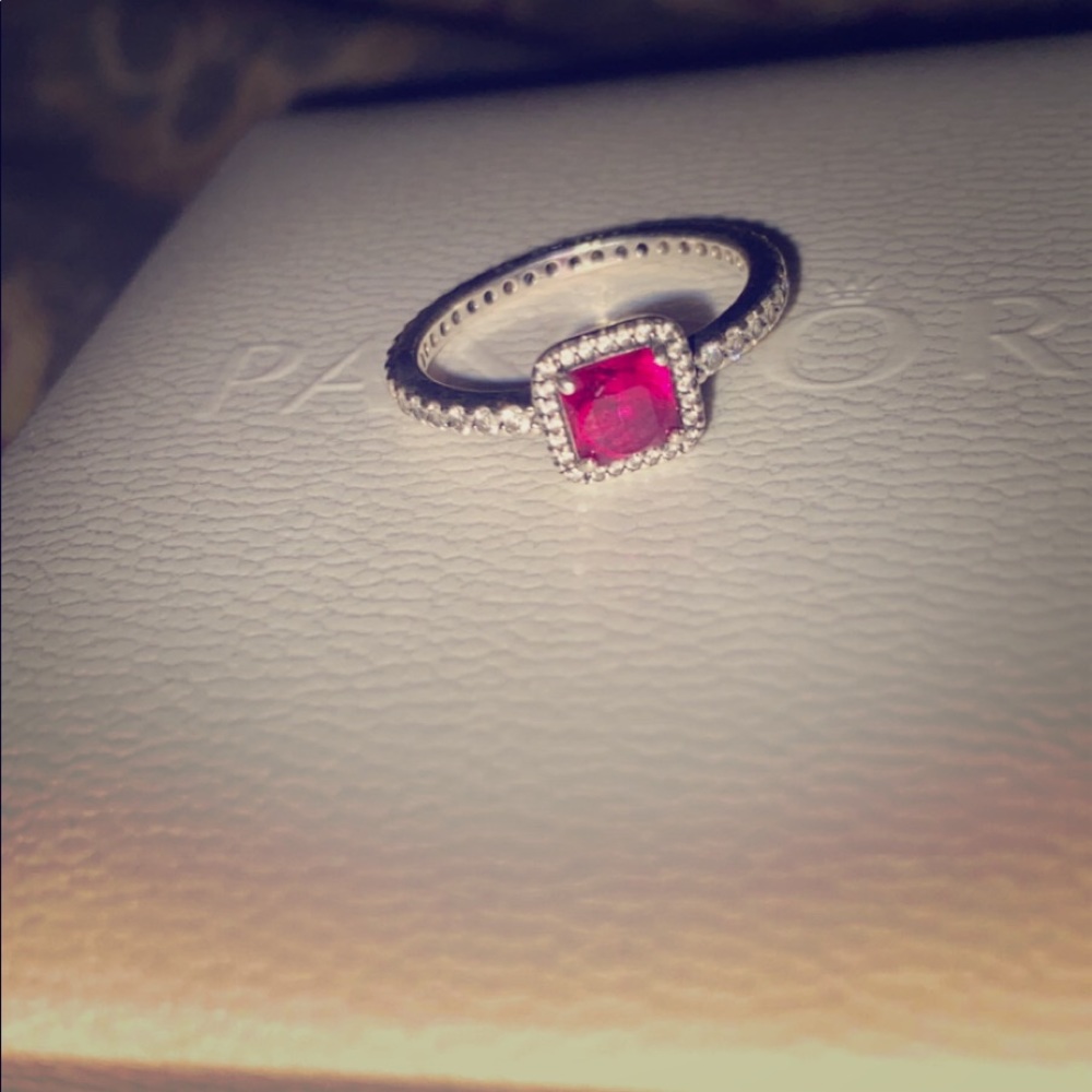 Pandora ring